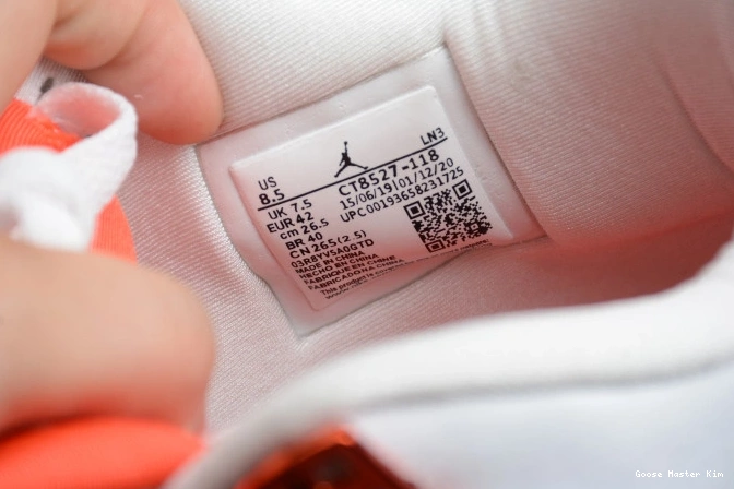 Air Team OrangeCT8527-118 4 Jordan 0530